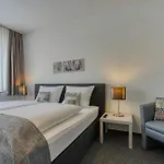 Hotel Ff&e Carlton