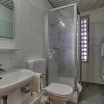 Hotel Ff&e Carlton 2*
