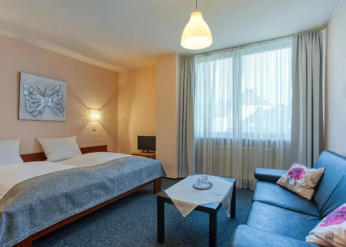 Hotell Carlton 2*