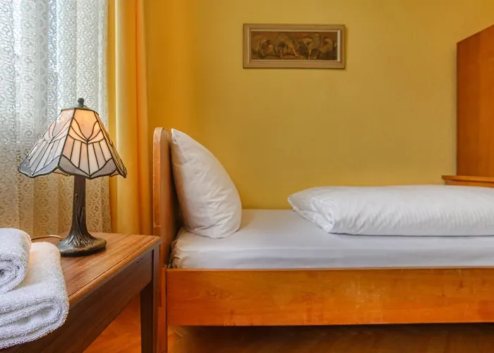 Carlton دورتموند