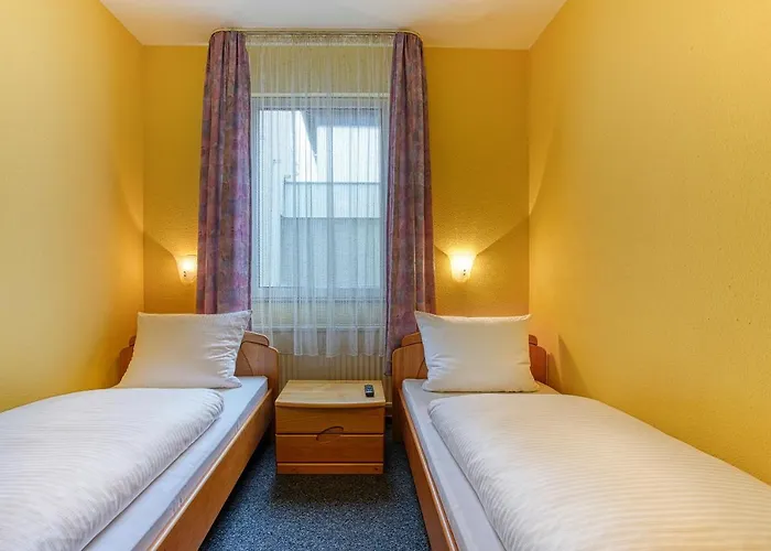 Carlton Hotell 2*
