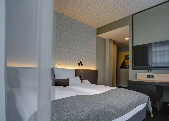 Hotell Carlton 2*