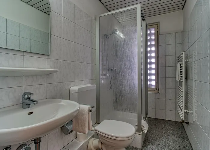 Hotell Carlton 2*
