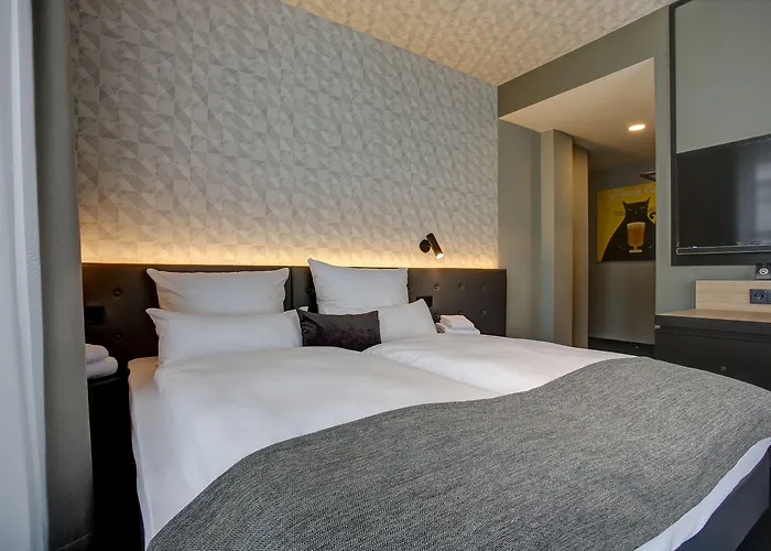 Carlton Hotell 2*